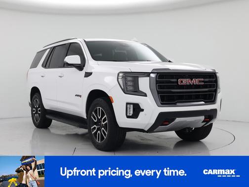 White 2024 GMC Yukon AT4