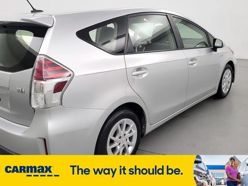 2017 Toyota Prius v Two