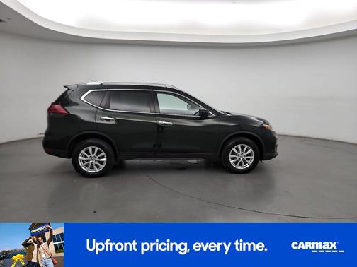 Green 2019 Nissan Rogue SV