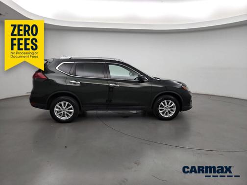 Green 2019 Nissan Rogue SV