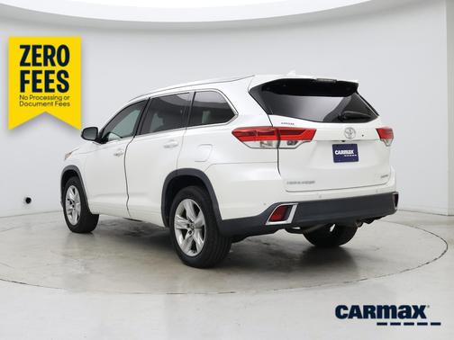 White 2019 Toyota Highlander Limited