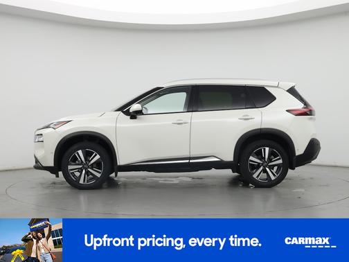 White 2023 Nissan Rogue SL