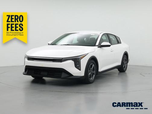 White 2025 Kia K4 LXS