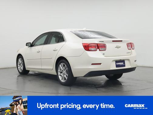 White 2014 Chevrolet Malibu LT