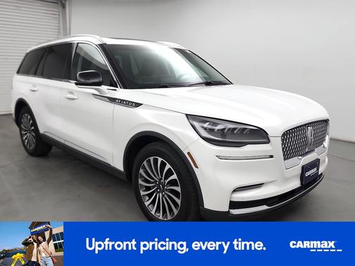 White 2023 Lincoln Aviator Standard