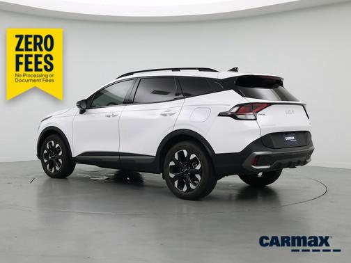 White 2023 Kia Sportage X-Line