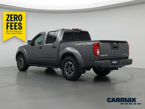 Gray 2018 Nissan Frontier Desert Runner