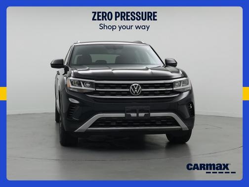 Black 2022 Volkswagen Atlas Cross Sport SE w/Tech