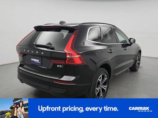 2022 Volvo XC60 B5 Momentum