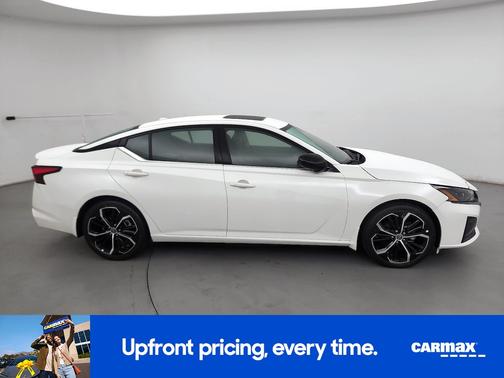 2023 Nissan Altima SR