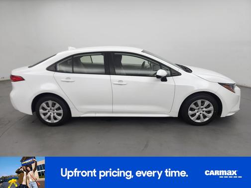 White 2021 Toyota Corolla LE