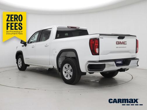 White 2024 GMC Sierra 1500 SLE