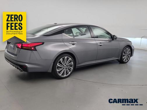 Gray 2023 Nissan Altima SL