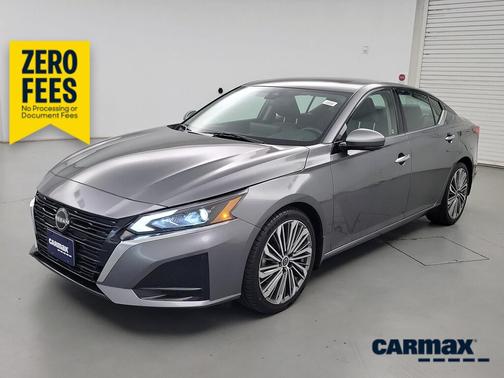 Gray 2023 Nissan Altima SL