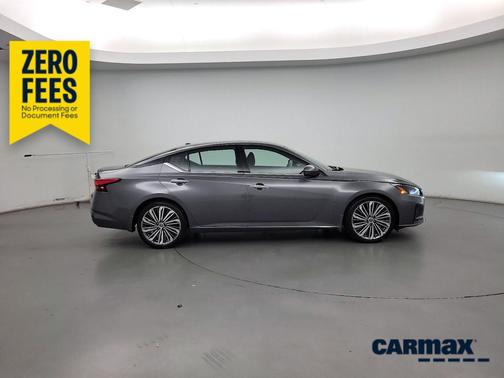 Gray 2023 Nissan Altima SL