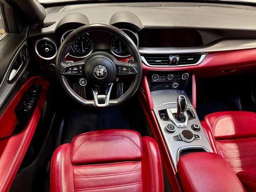 2021 Alfa Romeo Stelvio Ti Sport