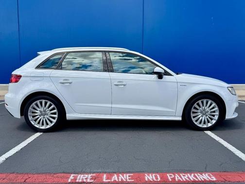 2017 Audi A3 e-tron 1.4T Premium