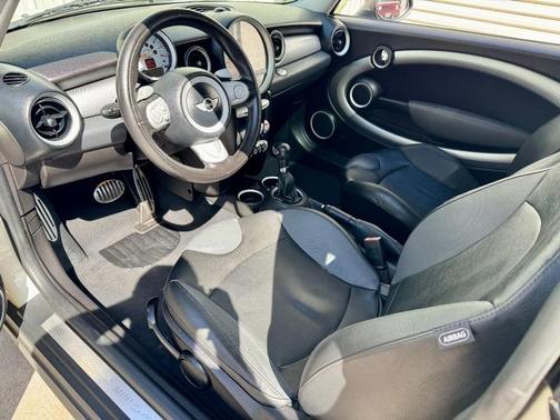 2010 MINI Cooper S Base