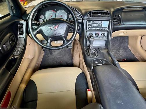 2000 Chevrolet Corvette Base