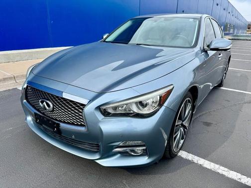 2017 INFINITI Q50 Hybrid Base