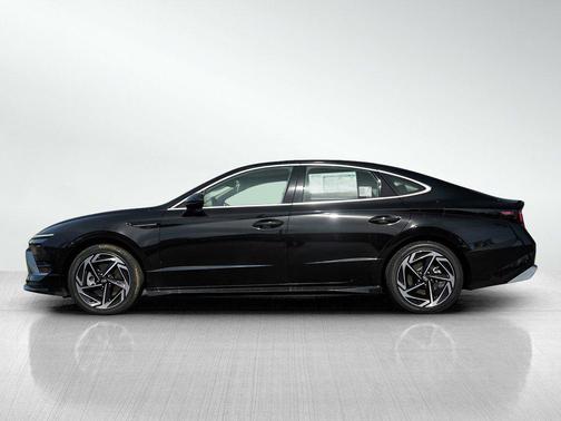 Abyss Black 2026 Hyundai SONATA SEL
