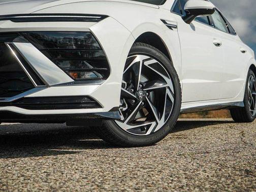 2026 Hyundai SONATA SEL
