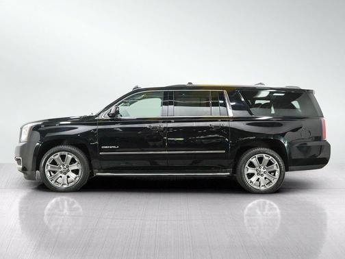 Onyx Black 2017 GMC Yukon XL Denali