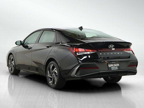 Abyss Black 2025 Hyundai ELANTRA Sport