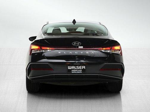 Abyss Black 2025 Hyundai ELANTRA Sport