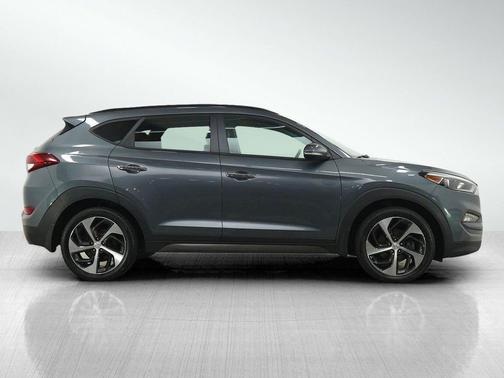Coliseum Grey 2016 Hyundai TUCSON Limited