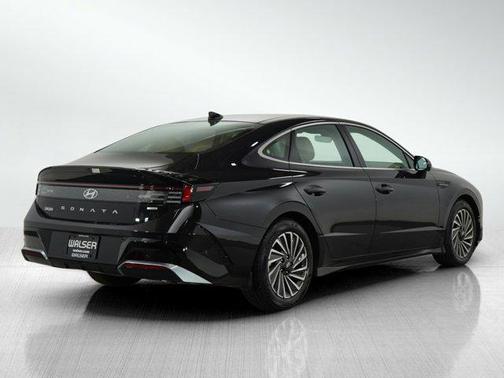 2024 Hyundai SONATA Hybrid Limited