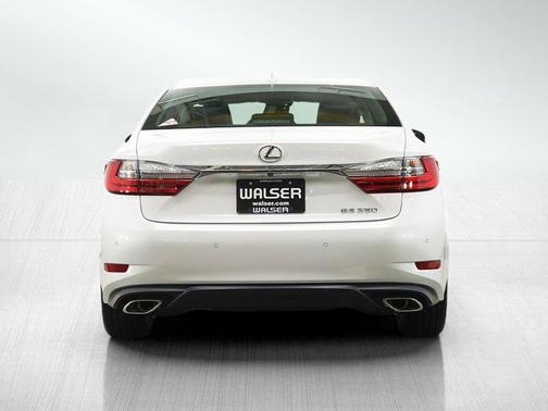 White Pearl 2018 Lexus ES 350 Base