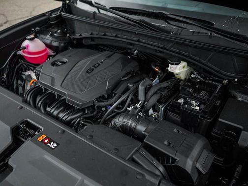 Phantom Black 2026 Hyundai TUCSON SEL Plus