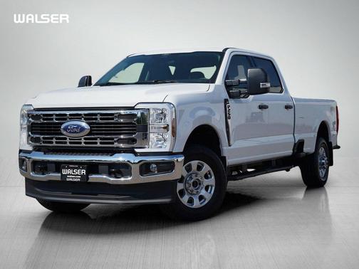 Oxford White 2024 Ford F-250 XLT