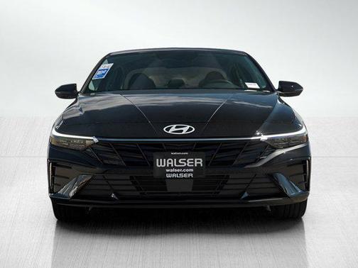 Abyss Black 2026 Hyundai ELANTRA Limited
