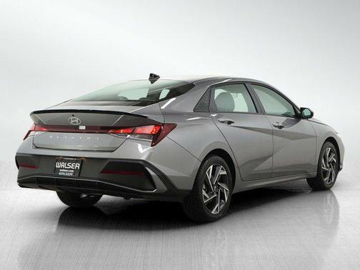 Fluid Metal 2025 Hyundai ELANTRA Sport