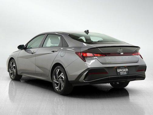 Fluid Metal 2025 Hyundai ELANTRA Sport