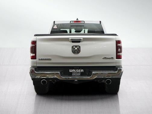 Bright White Clearcoat 2022 RAM 1500 Laramie