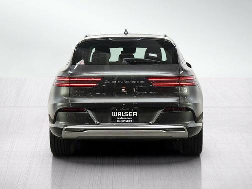 Makalu Gray 2023 Genesis Electrified GV70 Advanced AWD