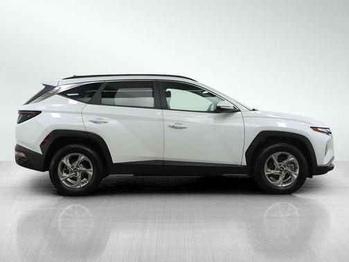 Quartz White 2022 Hyundai TUCSON SEL