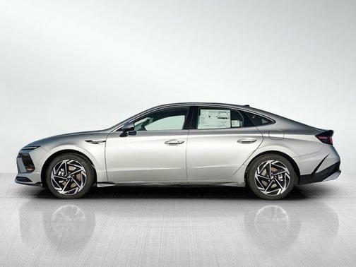 2026 Hyundai SONATA SEL