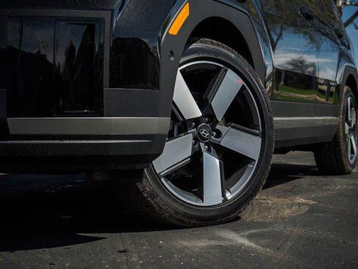 Phantom Black 2026 Hyundai SANTA FE Limited
