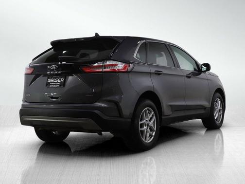 Gray Metallic 2024 Ford Edge SEL