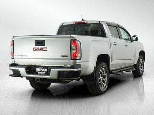 2017 GMC Canyon SLE