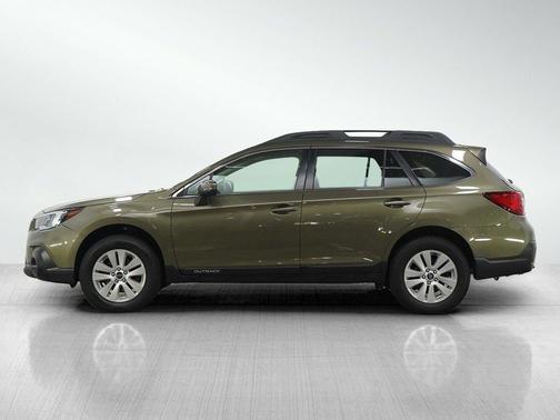 Wilderness Green Metallic 2019 Subaru Outback 2.5i Premium
