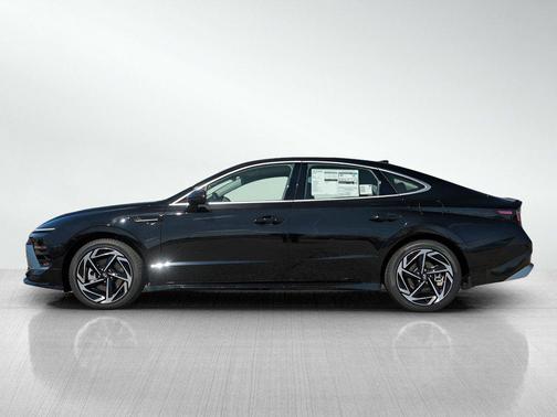 Abyss Black 2026 Hyundai SONATA SEL