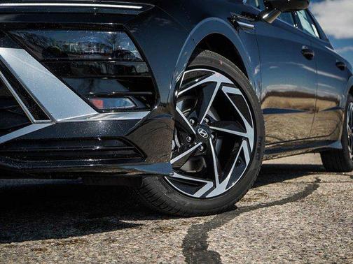 Abyss Black 2026 Hyundai SONATA SEL