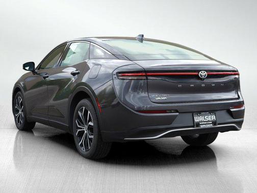 2024 Toyota Crown XLE