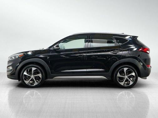 Black Noir Pearl 2017 Hyundai TUCSON Limited