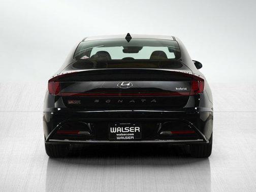 2023 Hyundai SONATA Hybrid SE